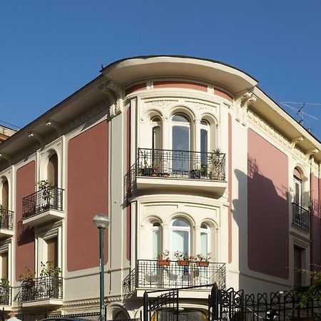 A Casa Di Giulia Hotel Nápoles Exterior foto